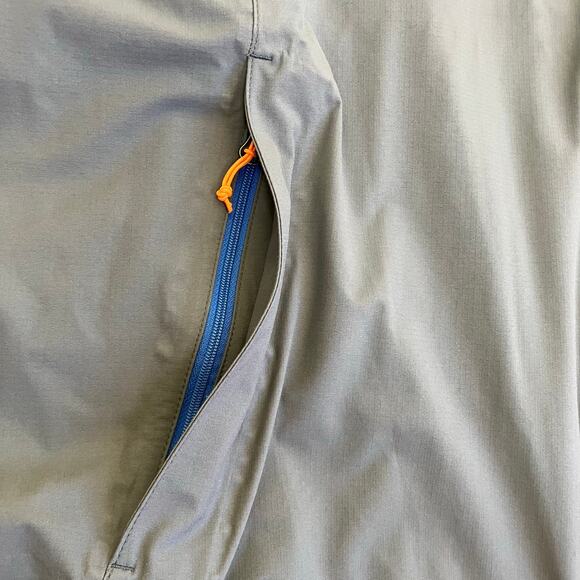 Peter Millar Mens Sz Large E4 Water Windbreaker Golf Jacket with Logo Grey - Picture 13 of 16